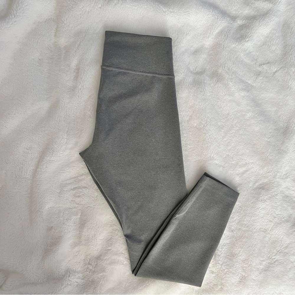 Nike 
Women's High-Rise ankle Leggings